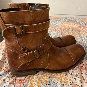 Men’s BEDSTU brown leather boots